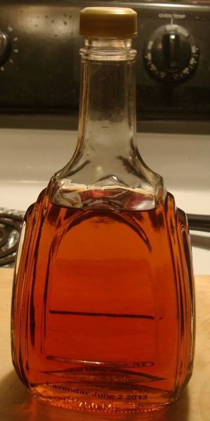 File:Lavender liqueur.jpg